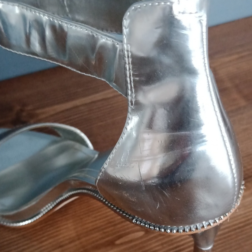 Bcbgeneration Silver Heels - image 6